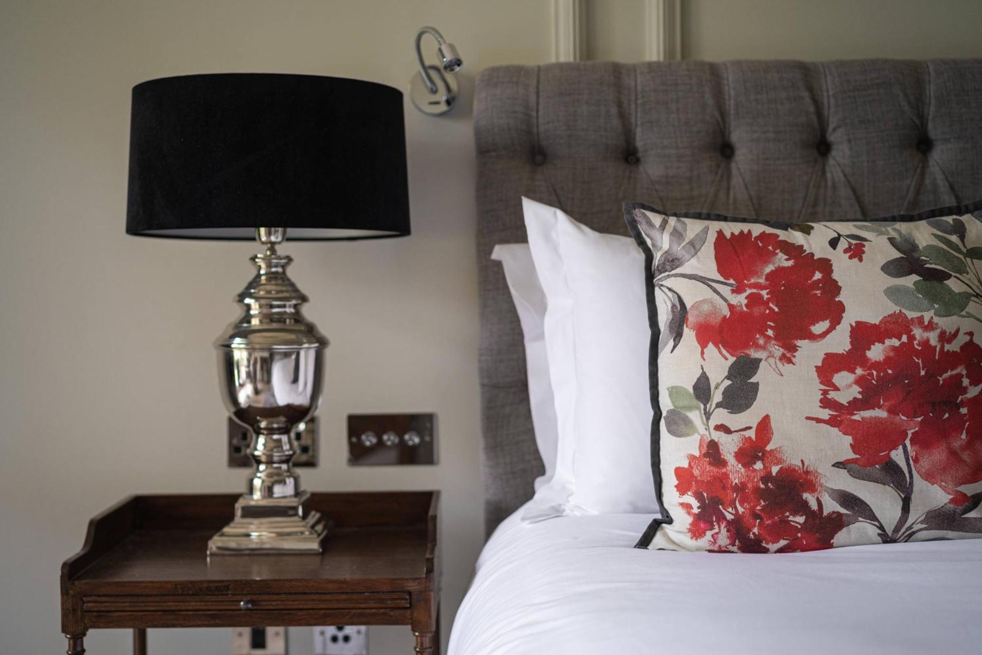 Mount Juliet Estate, Autograph Collection Hotell Thomastown  Exteriör bild A bedroom at The Old Bank Hotel